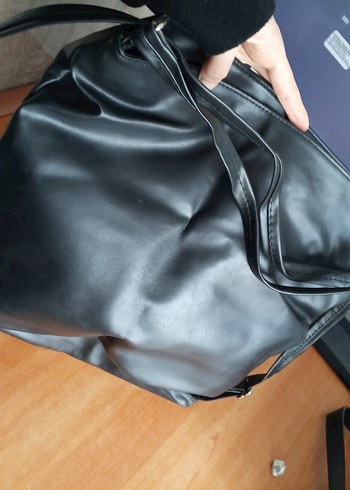 Fermuarlı Siyah Deri Goth Sırt Çantası - Görsel 2