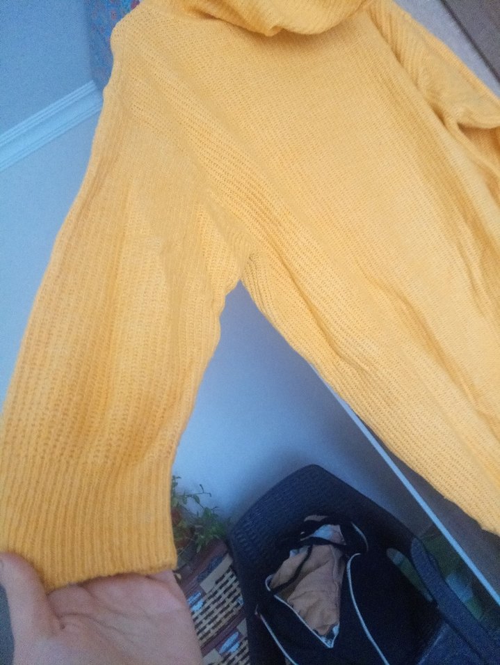 Sarı Boğazlı Örgü Kadın Triko - Görsel 4