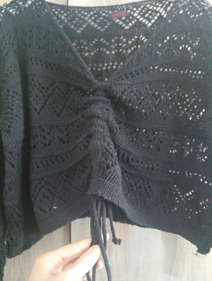 Siyah V Yaka Örgü Kadın Kazak - Görsel 3