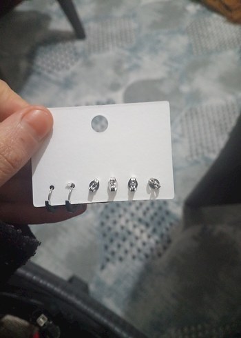 Beyaz Gri Mini Boncuklu Çiçek Küpe Seti 3 lü - Görsel 6