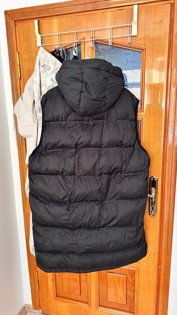 Siyah Kapüşonlu Erkek Şişme Yelek - Görsel 3