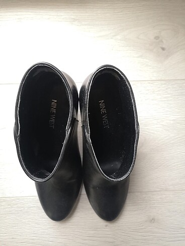 36 Beden siyah Renk Nine west topuklu bot