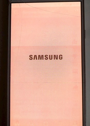 Samsung J7 2016 kırık kullanıma engel değil imeil iptal olmuş - Görsel 2