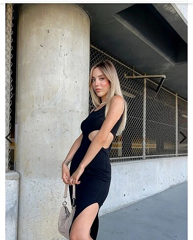 Urban Outfitters Pencere detaylı elbise