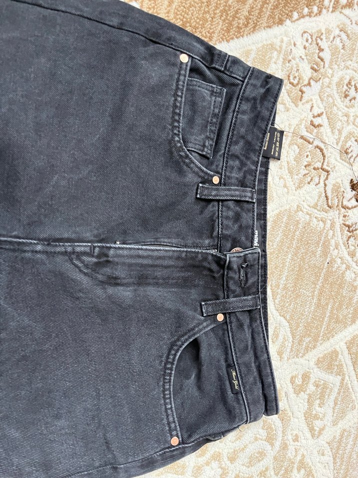 Siyah Kadın Uzun Paça Kot Pantolon - Görsel 4