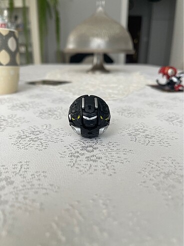 Beden Bakugan Darkus Horridian ( açıklamayı okuyunuz )