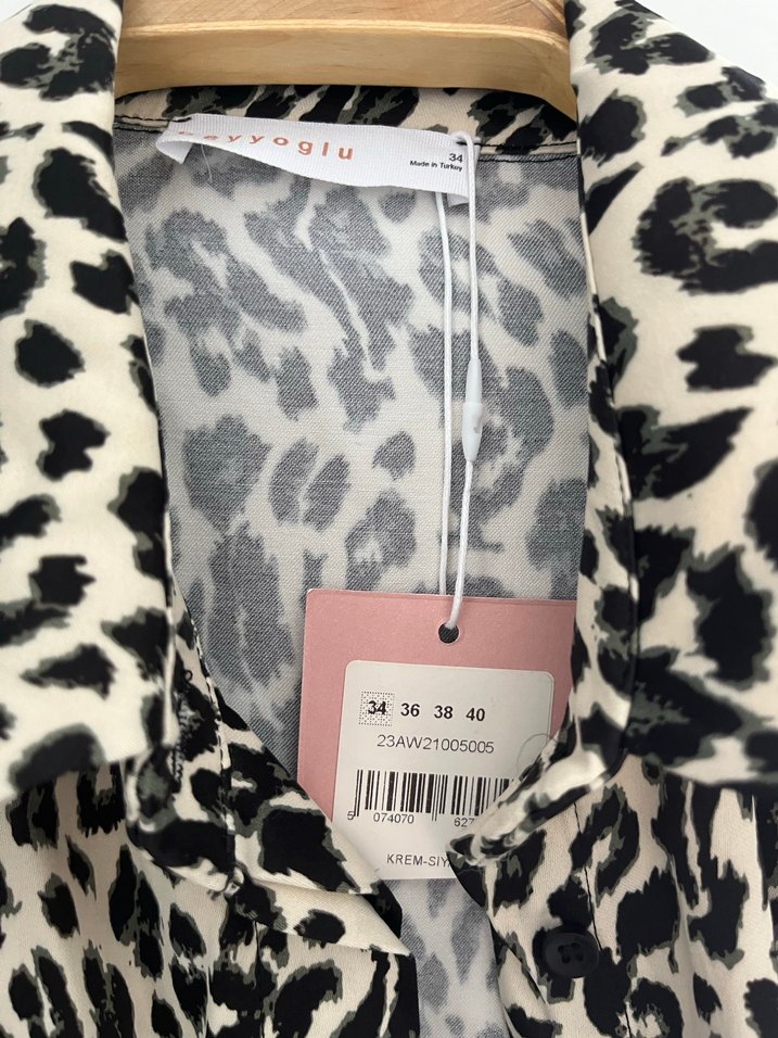 beyyoglu saten gömlek - Görsel 2