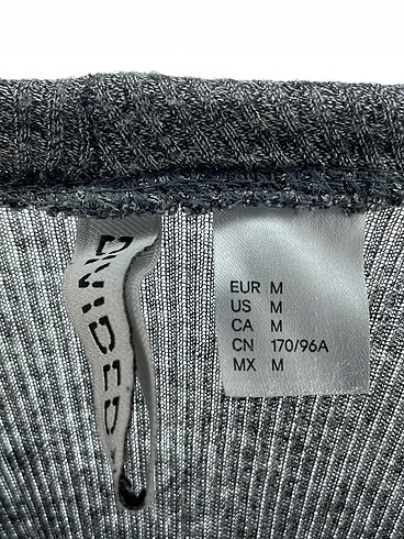 m Beden gri Renk H&M Bluz %70 İndirimli.