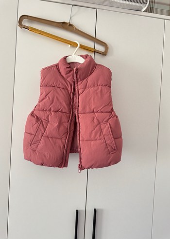 Kız Çocuk Pembe Düğmeli Yelek