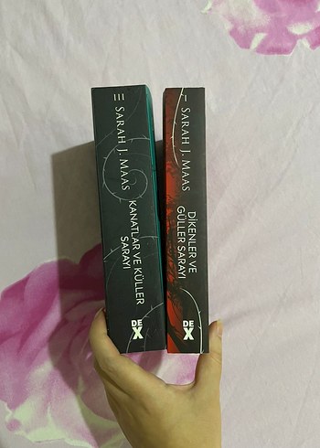  Sarah J. Maas - Dikenler ve Güller Sarayı