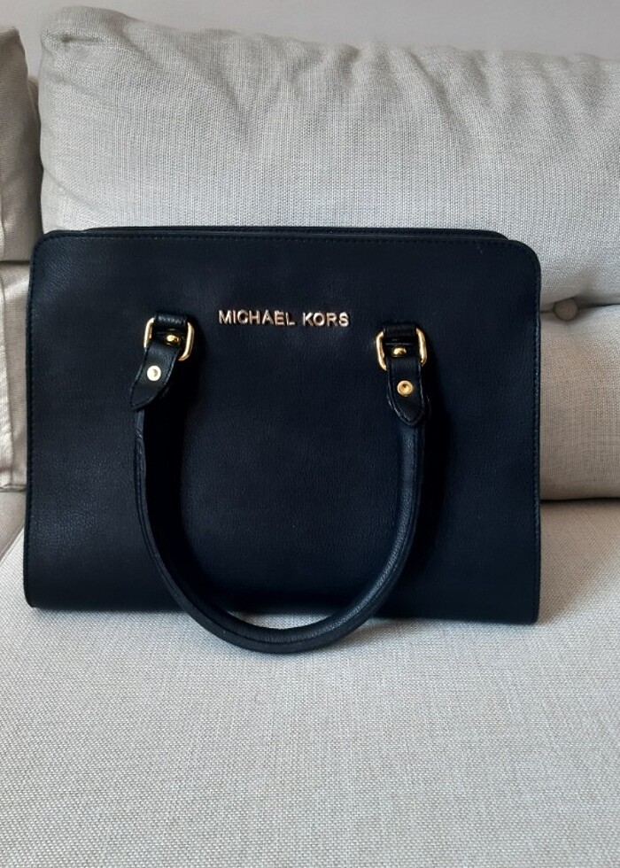 Michael Kors siyah kol çantası  - Görsel 2