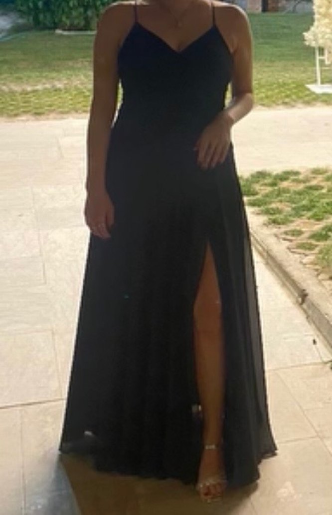 Siyah Uzun Askılı Gösterişli Elbise - Görsel 2