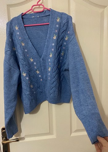 Nakışlı Mavi V Yaka Triko Hırka - Görsel 2