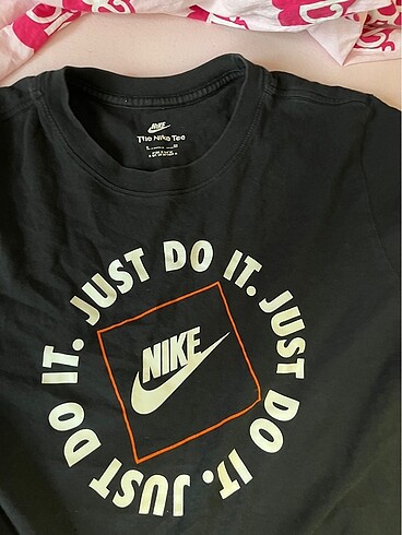 s Beden Orijinal Nike tshirt