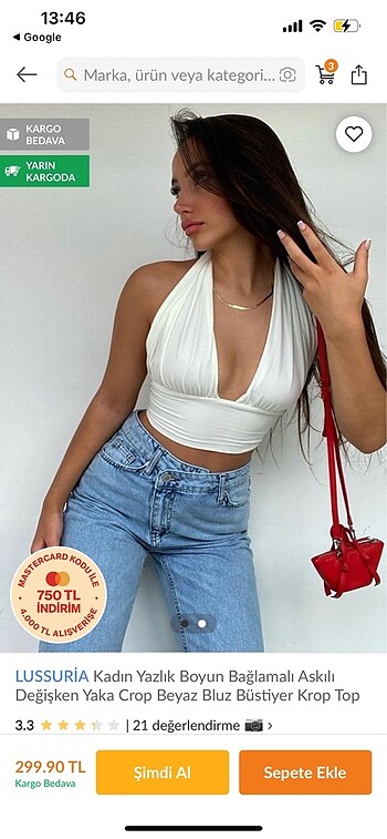 Beyaz bağlamalı bluz