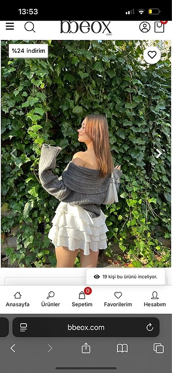 Bershka Şortlu beyaz la sarta fırfırlı etek