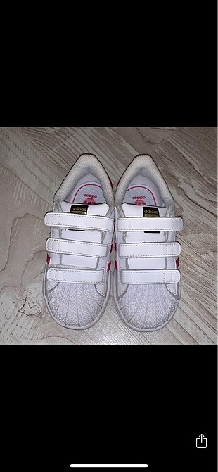 Adidas Süperstar