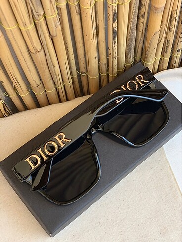 Beden siyah Renk Dior Kadın Güneş Gözlüğü