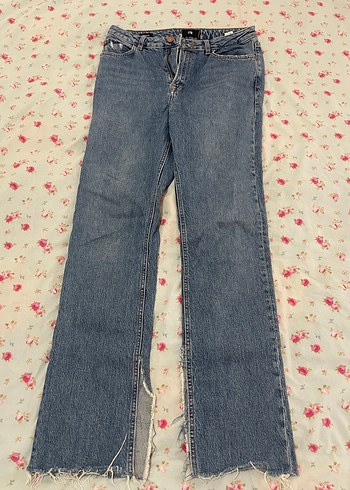 Kadın Mavi Denim Yırtmaçlı Jean