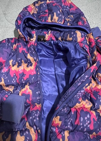 Kızlar için Kapüşonlu Bağlamalı Desenli Mont - Görsel 5