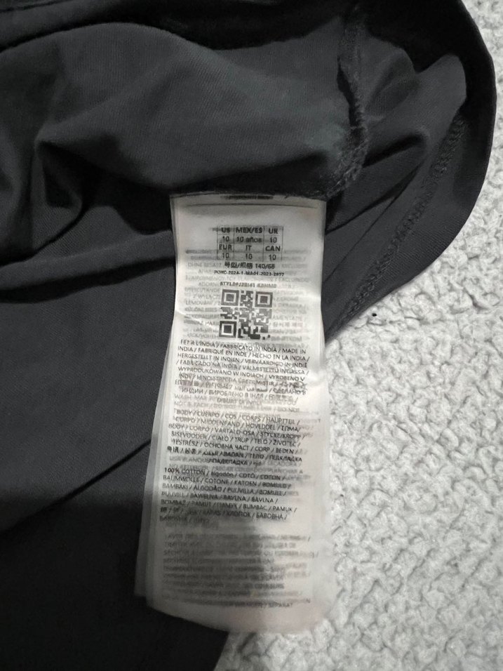 Guess Siyah Mini Tişört şort - Görsel 5