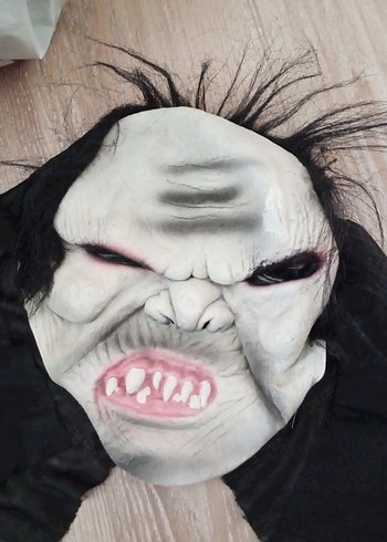 Korkutucu Yüz Maskesi Siyah Saçlı - Görsel 3