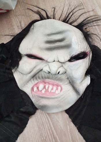 Korkutucu Yüz Maskesi Siyah Saçlı - Görsel 2