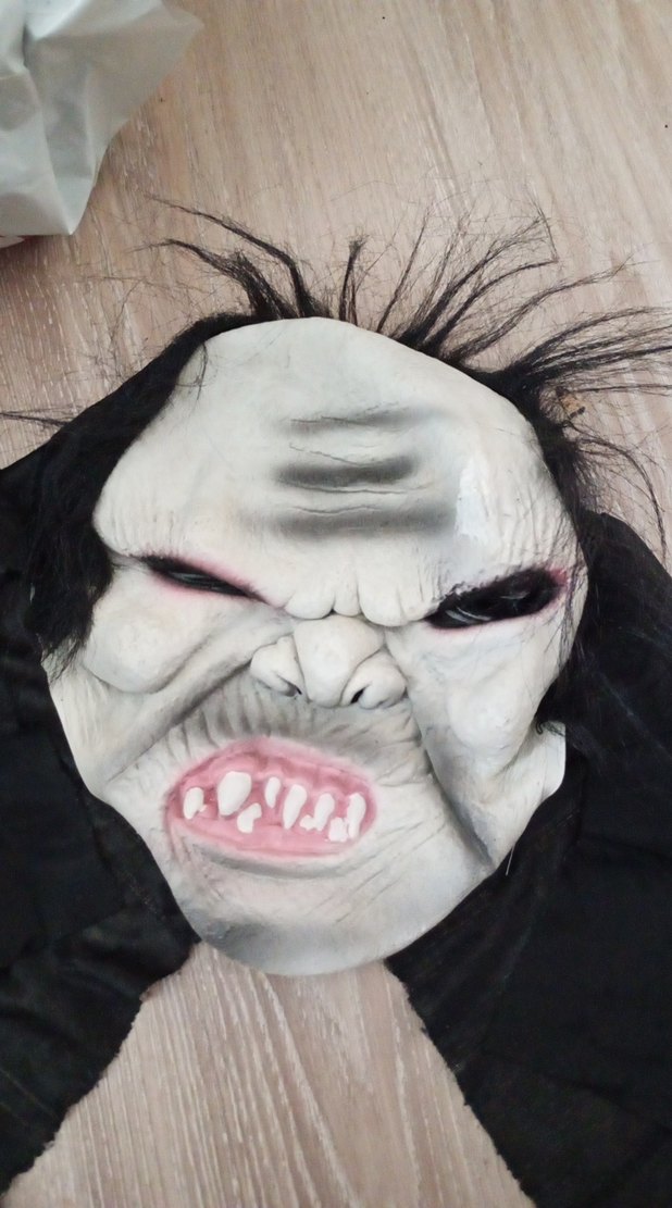 Korkutucu Yüz Maskesi Siyah Saçlı - Görsel 3