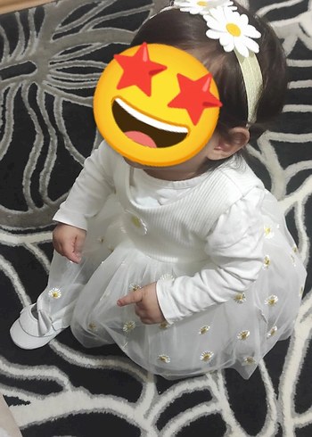 Diğer Beyaz Kısa Kollu Nakışlı Kız Elbisesi( bandanalı ,6-12 ay)