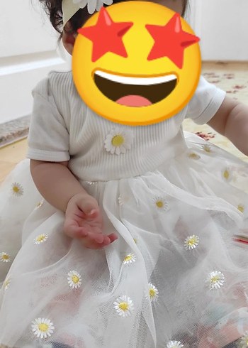 Beyaz Kısa Kollu Nakışlı Kız Elbisesi( bandanalı ,6-12 ay)