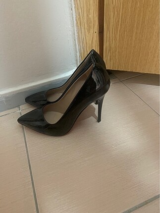 Diğer Rugan stiletto