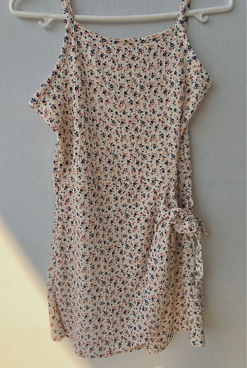 Zara mini çiçek desenli şortlu elbise