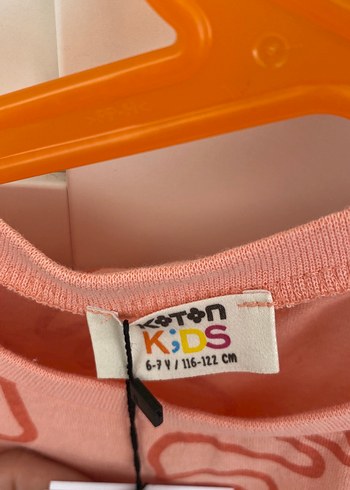 6 Yaş Beden Erkek Çocuk Pembe Desenli Kısa Kollu Tişört