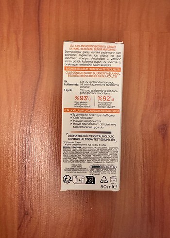 L'Oréal Revitalift Clinical Güneş Koruyucu SPF 50 - Görsel 2