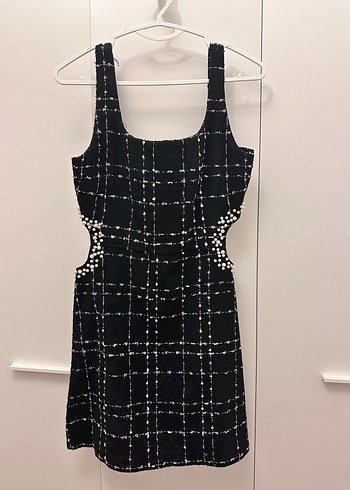 İnci Detaylı Siyah Ekoseli Midi Elbise - Görsel 2