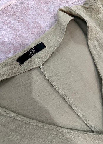 Kemerli V Yaka Uzun Keten Elbise - Görsel 3