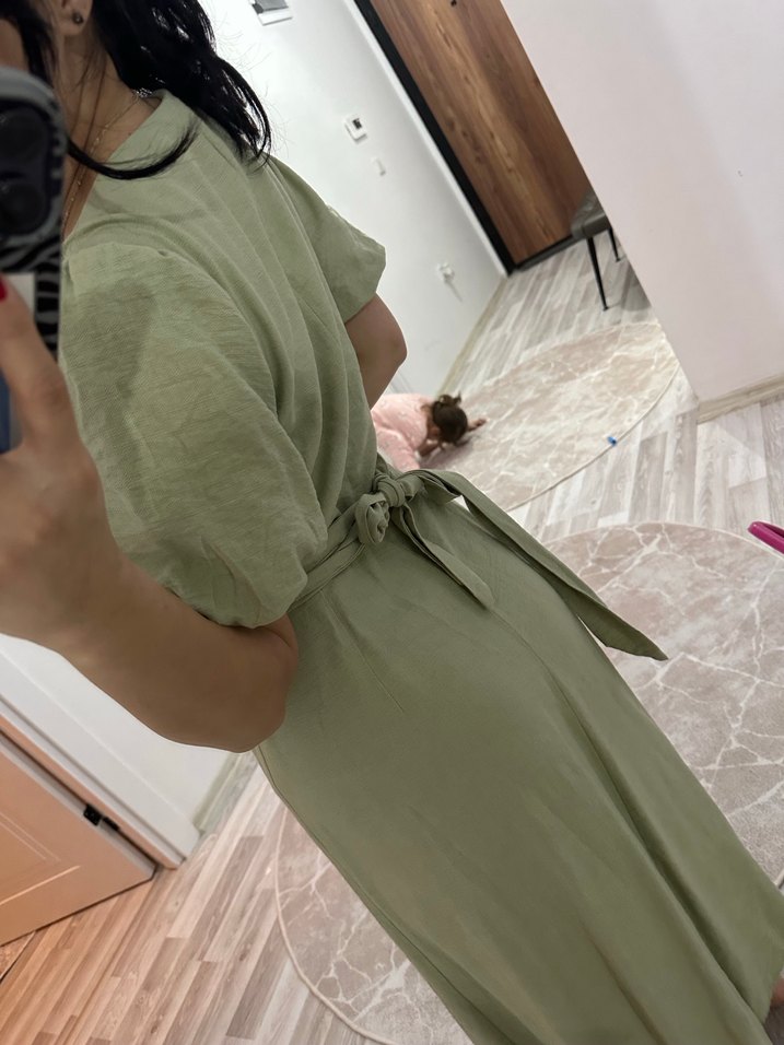 Kemerli V Yaka Uzun Keten Elbise - Görsel 5