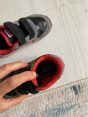 24 Beden siyah Renk Puma orijinal 24 Numara