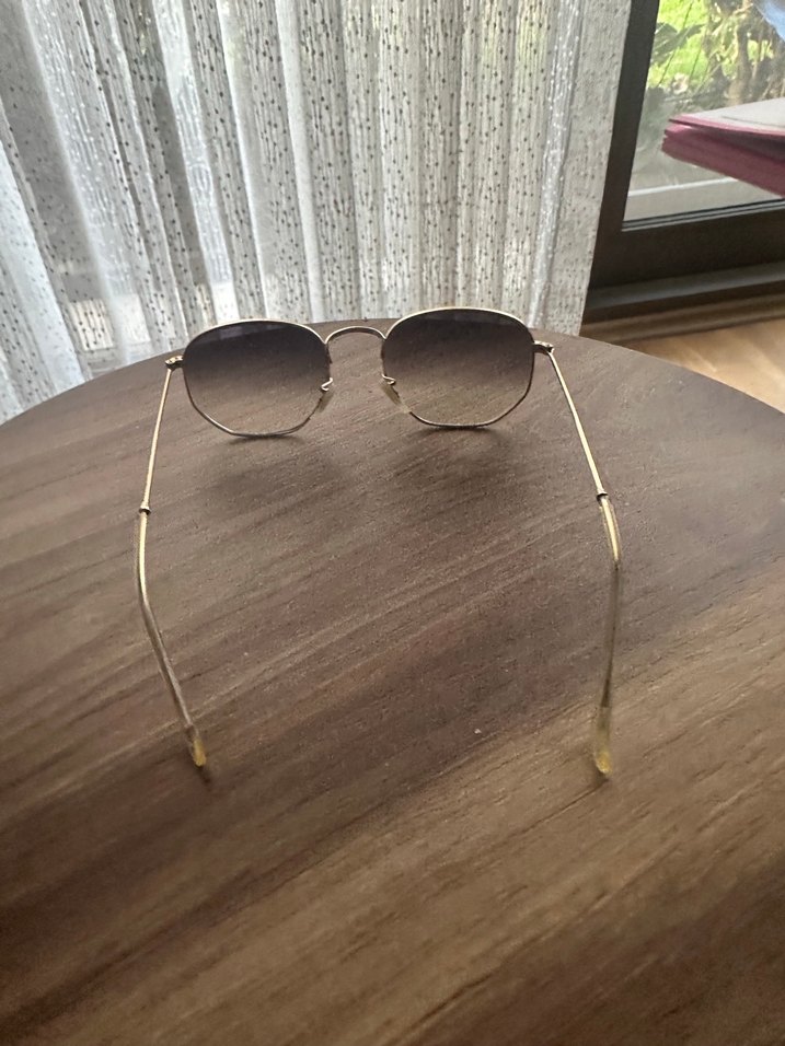 Şeffaf Bej Çerçeveli Gri Kadın Gözlüğü - Görsel 3