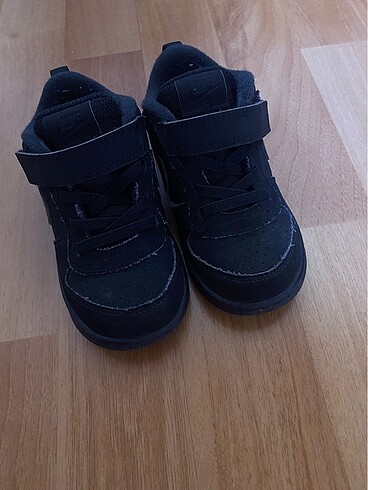 Nike Orjinal Nike siyah bebek spor ayakkabı