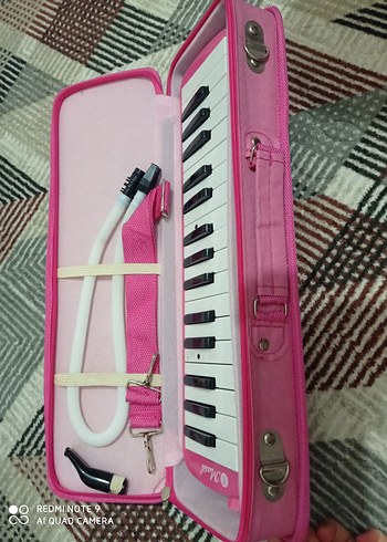 Pembe Melodika Taşınabilir Kılıfıyla
