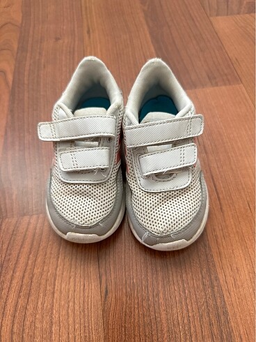 Adidas orijinaldir