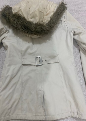 Kadın bej rengi Fermuarlı kaban - Görsel 4