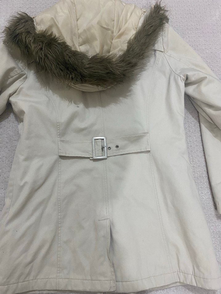 Kadın bej rengi Fermuarlı kaban - Görsel 4