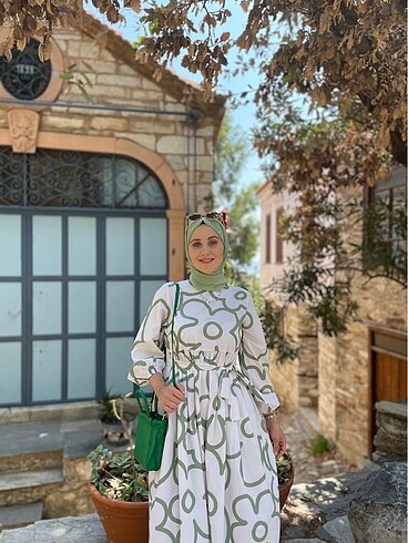 Manuka beyaz elbise