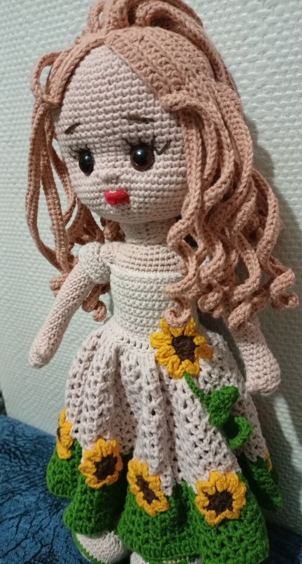 Renkli Çiçek Desenli Örgü Bebek - Görsel 2