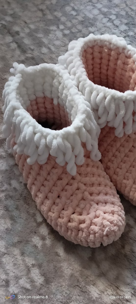 Kız Çocuk Pembe Örgü Sıcak Ev Terliği - Görsel 3