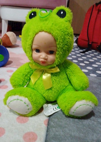 Yeşil Kurbağa Kostümlü Bebek