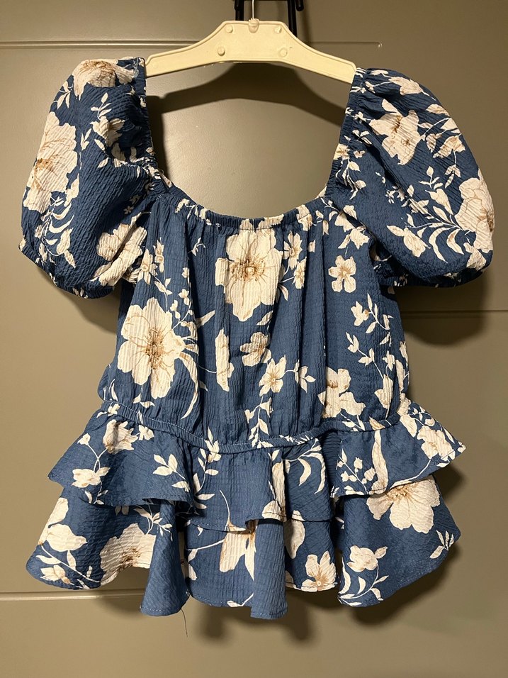 Çiçek Desenli Volanlı Kadın Bluz - Görsel 3