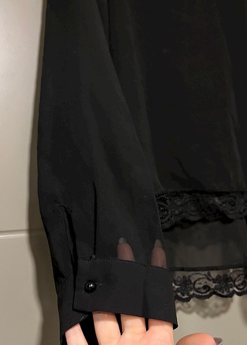 Dantel Detaylı Siyah Uzun Kollu Tül Bluz - Görsel 3